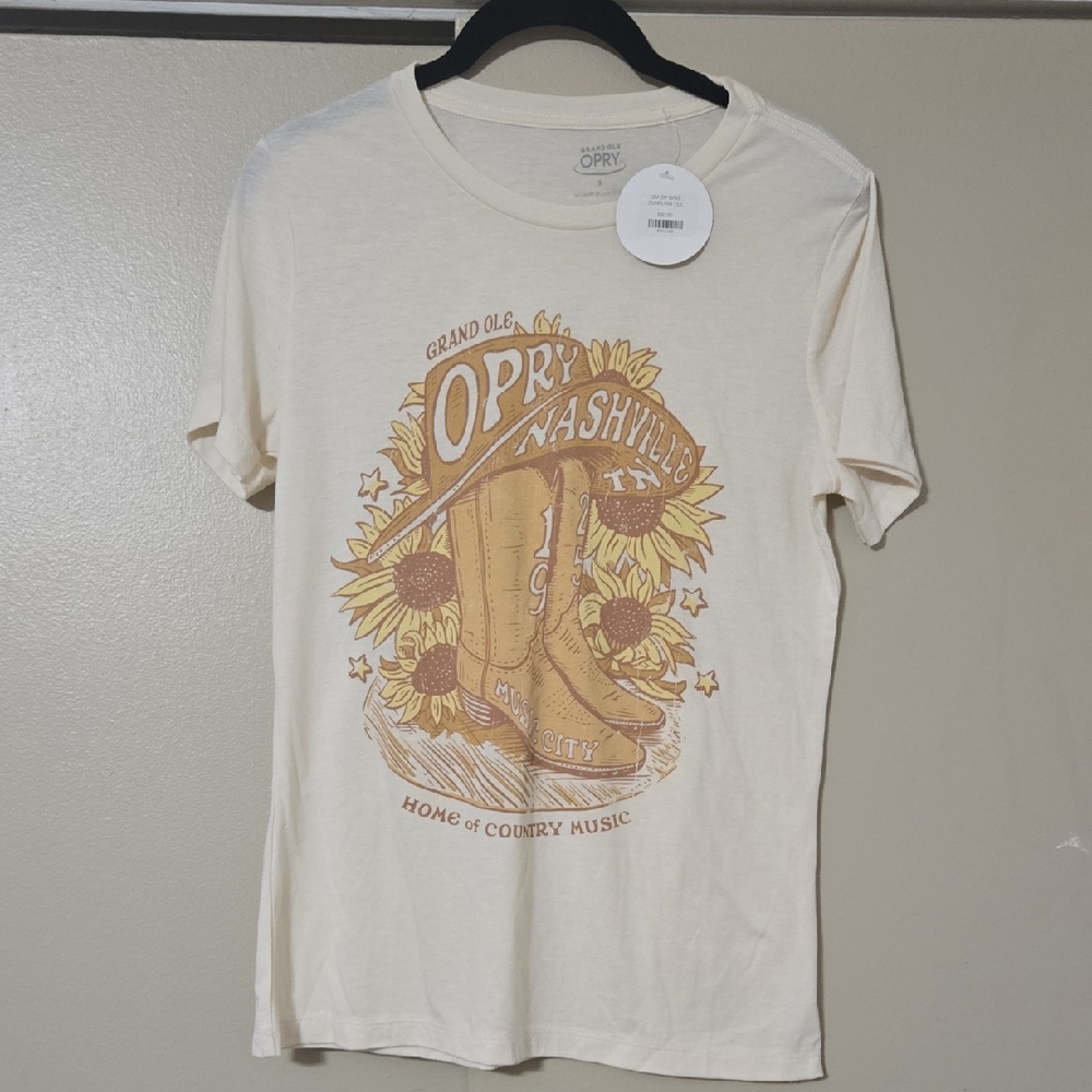 Grand Ole Opry Nashville Cream Graphic Tee with Sunflowers & Boots Sz Small NWT